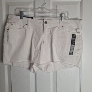 Gap white sexy boyfriend shorts Size 16 33 NWT